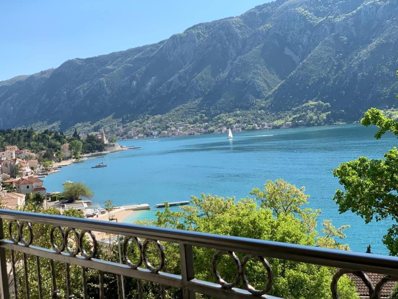 Absolute Apartman Kotor Exterior photo